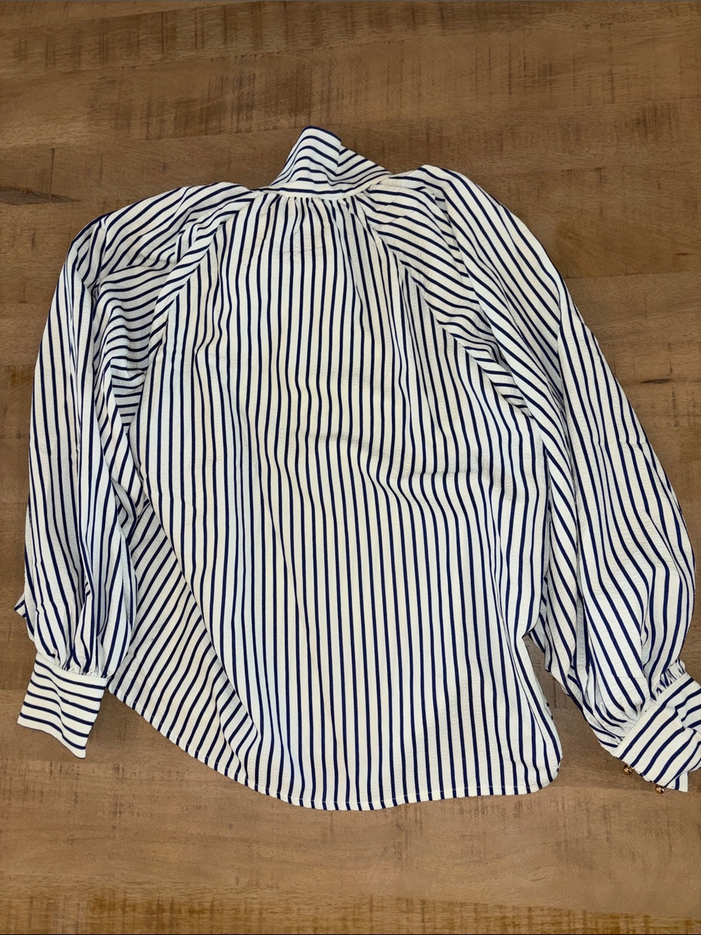 Entro Women’s Navy Striped Bow Tie L/S Blouse Medium NWT Preppy Nautical - Picture 8 of 8